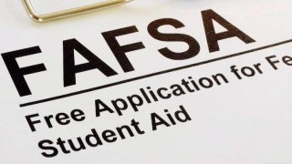 Dont_Miss_Out_on_FAFSA_Money_for_College.jpg