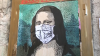 Hasta la Mona Lisa: por qué la pintura se protege del coronavirus y usa celular