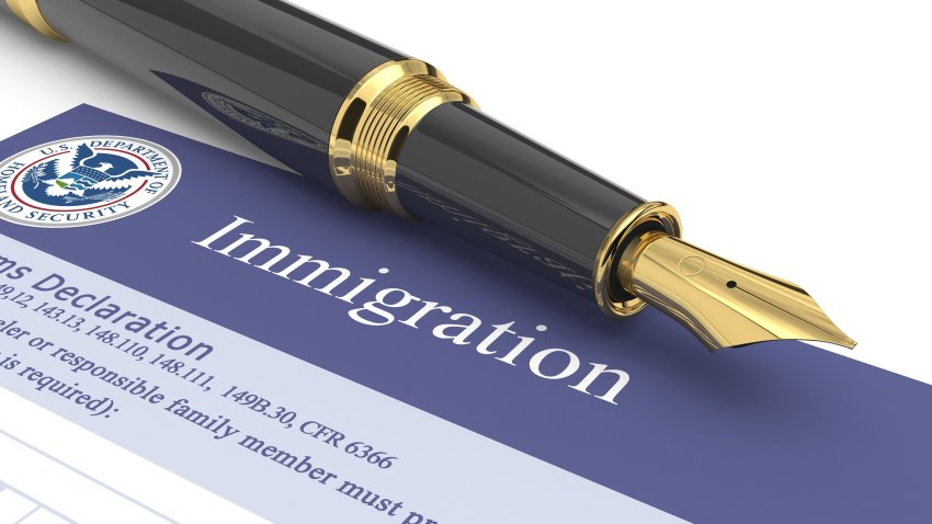 Cómo puedes pedir todos tus récords ante Inmigración