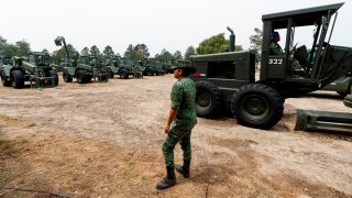 Militares construyen obras impulsadas por AMLO