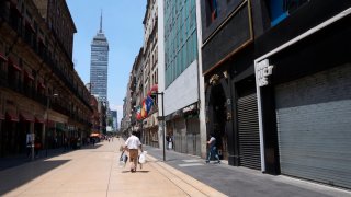 Calles desiertas en Ciudad de México