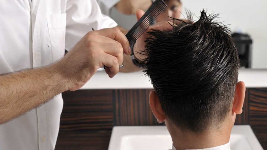 shutterstock_61100566-haircut-kid-generic