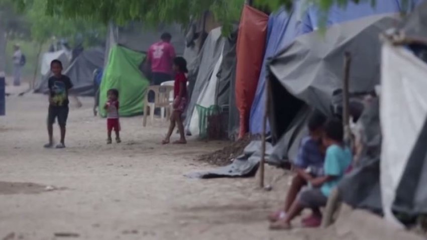 Dos mujeres de mundos diferentes se unen para apoyar a migrantes en México