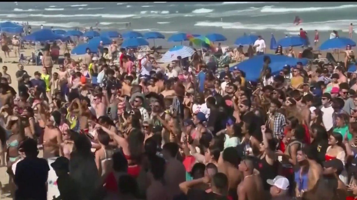 La Isla del Padre Sur recibe a miles de vacacionistas en Spring Break