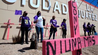 Madres de víctimas de feminicidios protestan en Ciudad Juárez