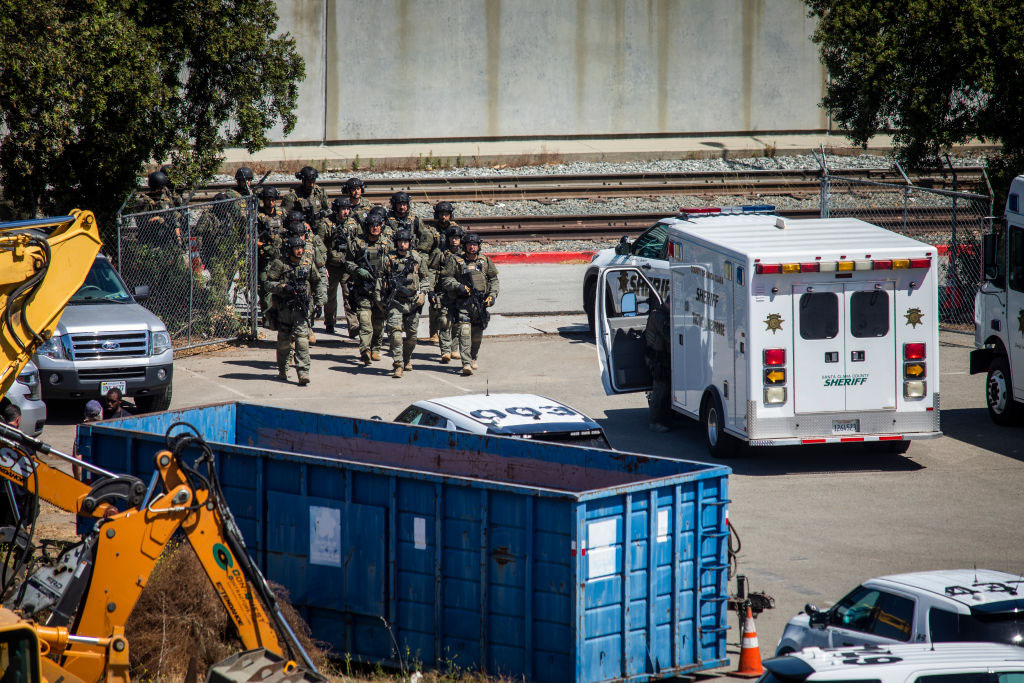 Masacre en San José, California investigadores se centran en el motivo