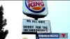 Viral: empleados publican en valla su renuncia masiva a un Burger King
