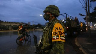 Militar mexicano en Cancún