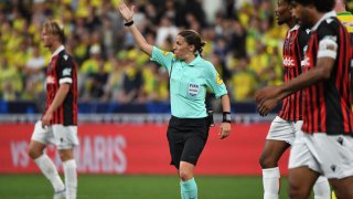 La francesa Stephania Frappart arbitrará la Copa Mundial de Fútbol Catar 2022.