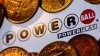 ¿Puede un indocumentado cobrar un premio del Powerball? ¿Ganar es una vía a la tarjeta verde?