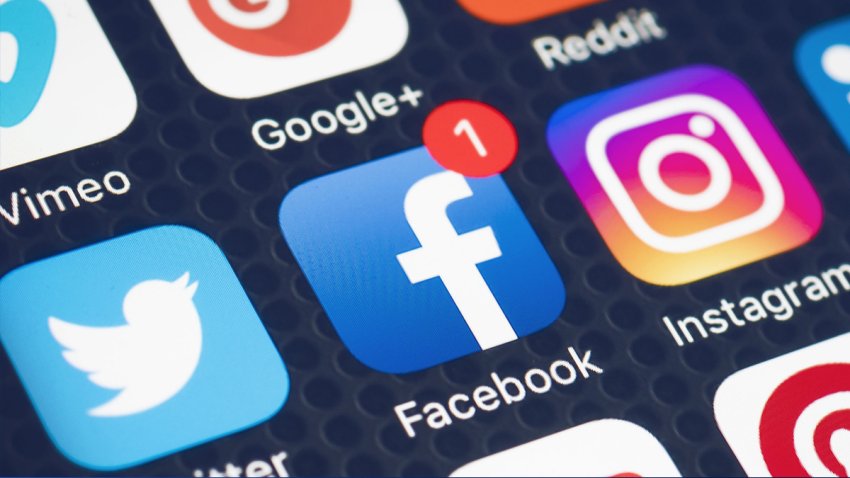 ¿Puede Inmigración negar tu caso por culpa de tus redes sociales?