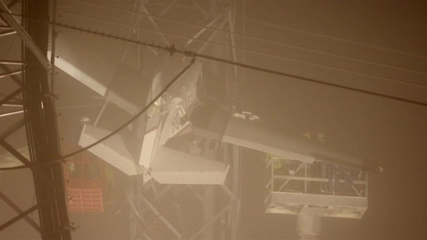 Captado en video: avioneta se estrella contra una torre de tendido eléctrico en Maryland