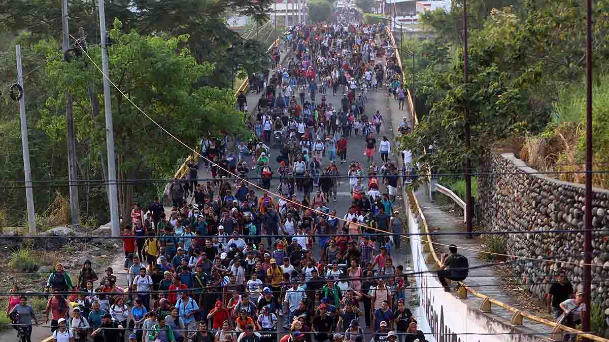 Caravana de migrantes parte desde el sur de M xico Telemundo