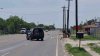 Conductor de camioneta embiste a multitud en parada de autobús de Brownsville; hay 8 muertos