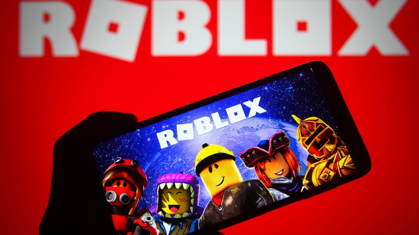 Roblox shares drop 17% after company misses estimates on top and bottom line