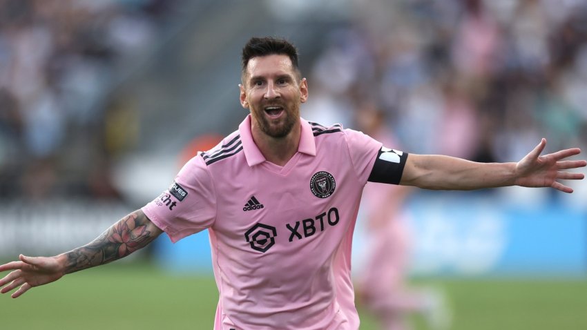 Los que se ven y los muy ocultos: los tatuajes del astro argentino Lionel Messi