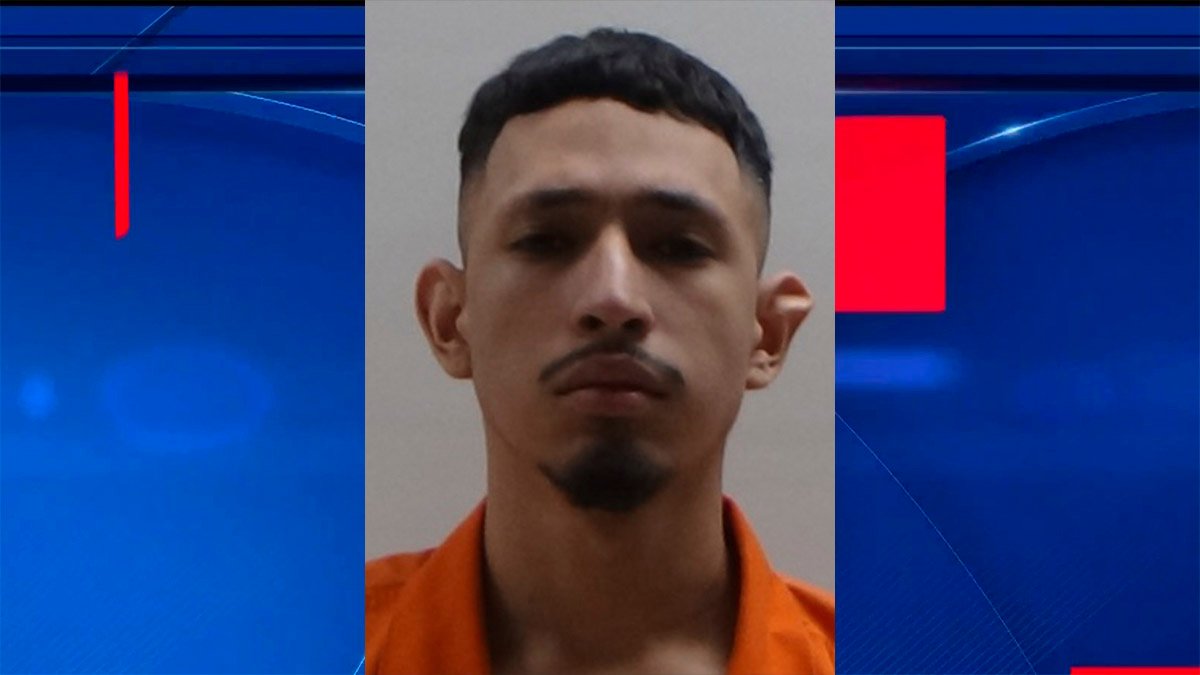 Hombre es acusado de abusar sexualmente de menor – Telemundo McAllen (40)