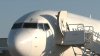 Problemas con motor causaron que avión con migrantes deportados a Honduras tuviera que aterrizar en Harlingen