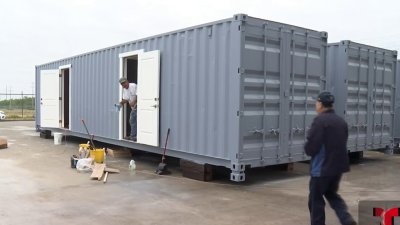Construyen en Mission casas con contenedores de metal