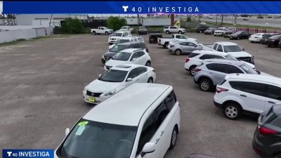 Dueños de concesionarios viven pesadilla por clientes que se llevan a México autos que no pagan