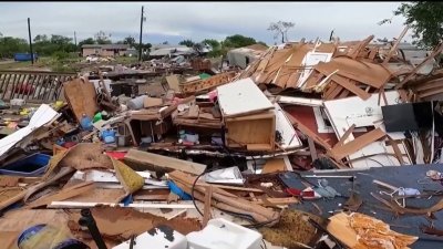 Marcados por el tornado de Laguna Heights personal de emergencia al llegar a la zona cero