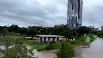 Bajo el agua: video de dron muestra la ciudad de Houston inundada tras el paso de Beryl