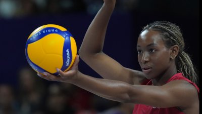 DESTACADOS: El equipo de voleibol femenino de EEUU se quedan con la plata contra Italia