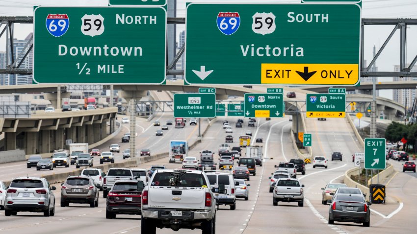 HOUSTON, TEXAS – JULY 26: A sign along northbound I-610 is incorrectly pointing drivers to Interstate 69 southbound, leading some drivers to have to make sudden lane changes, is shown on Friday, July 26, 2024 in Houston. Texas Department of Transportation officials are aware of the problem and making plans to replace the sign. (Brett Coomer/Houston Chronicle via Getty Images)