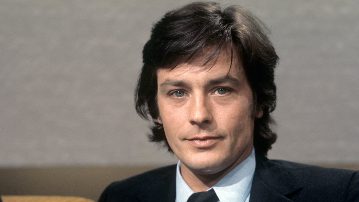 Francia: entierran al actor Alain Delon – Telemundo McAllen (40)