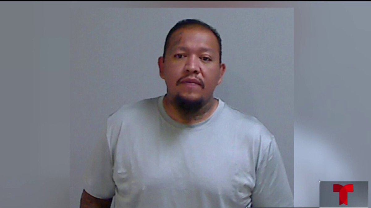 Detienen hombre acusado de agresión sexual contra un niño – Telemundo ...