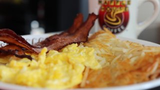 Desayuno de Waffle House.