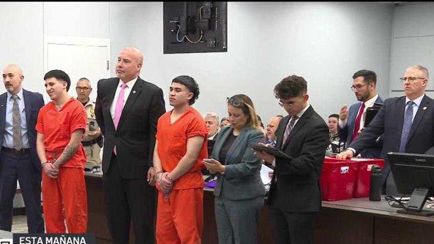 Hermanos Treviño acuden a corte por homicidio de padrastro
