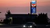 El petróleo supera $104 por barril tras decir Trump que EEUU bloqueará el estrecho de Ormuz