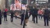 Policía balea a una mujer que presuntamente atacó a varias personas en Times Square