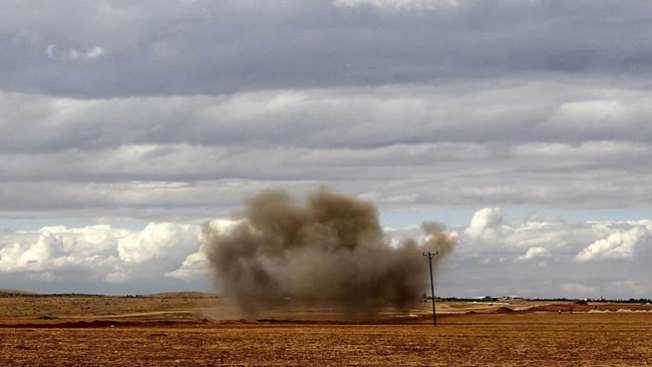 Bombardean puestos de ISIS en Siria